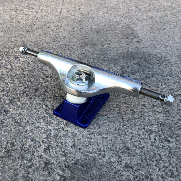 Shivers Esqueleto Trucks 149 mm - Imagen 2